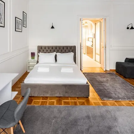 Alfa Grushevskoho 7 Lviv