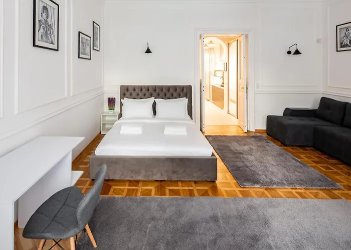 Alfa Grushevskoho 7 Lviv