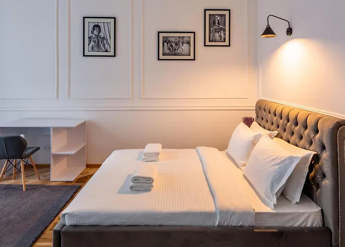 Alfa Grushevskoho 7 * Lviv